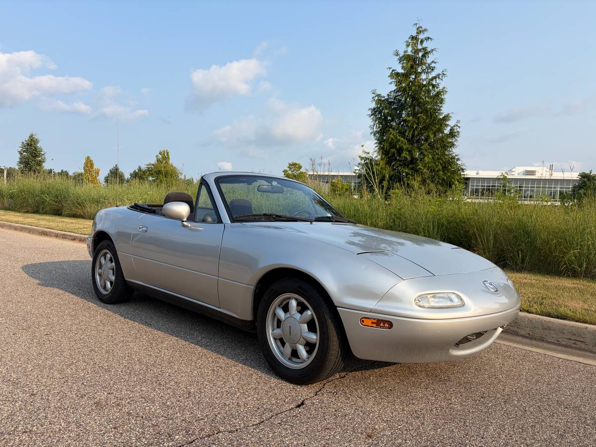 1990 Mazda Miata MX-5 · 88K Miles · 5 Speed